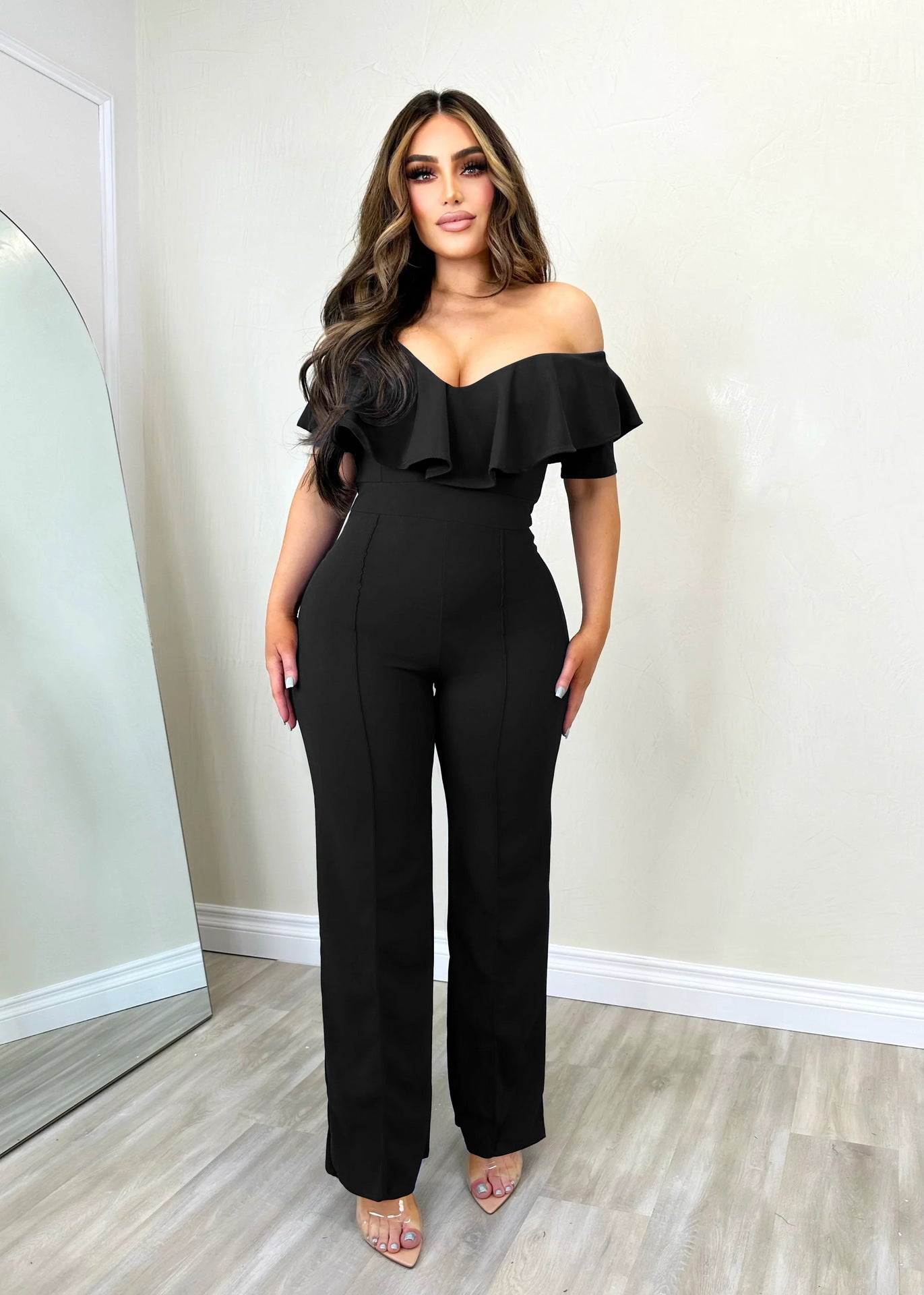 Glamouröser, sexy Jumpsuit mit Volant und Taillenbesatz für Damen