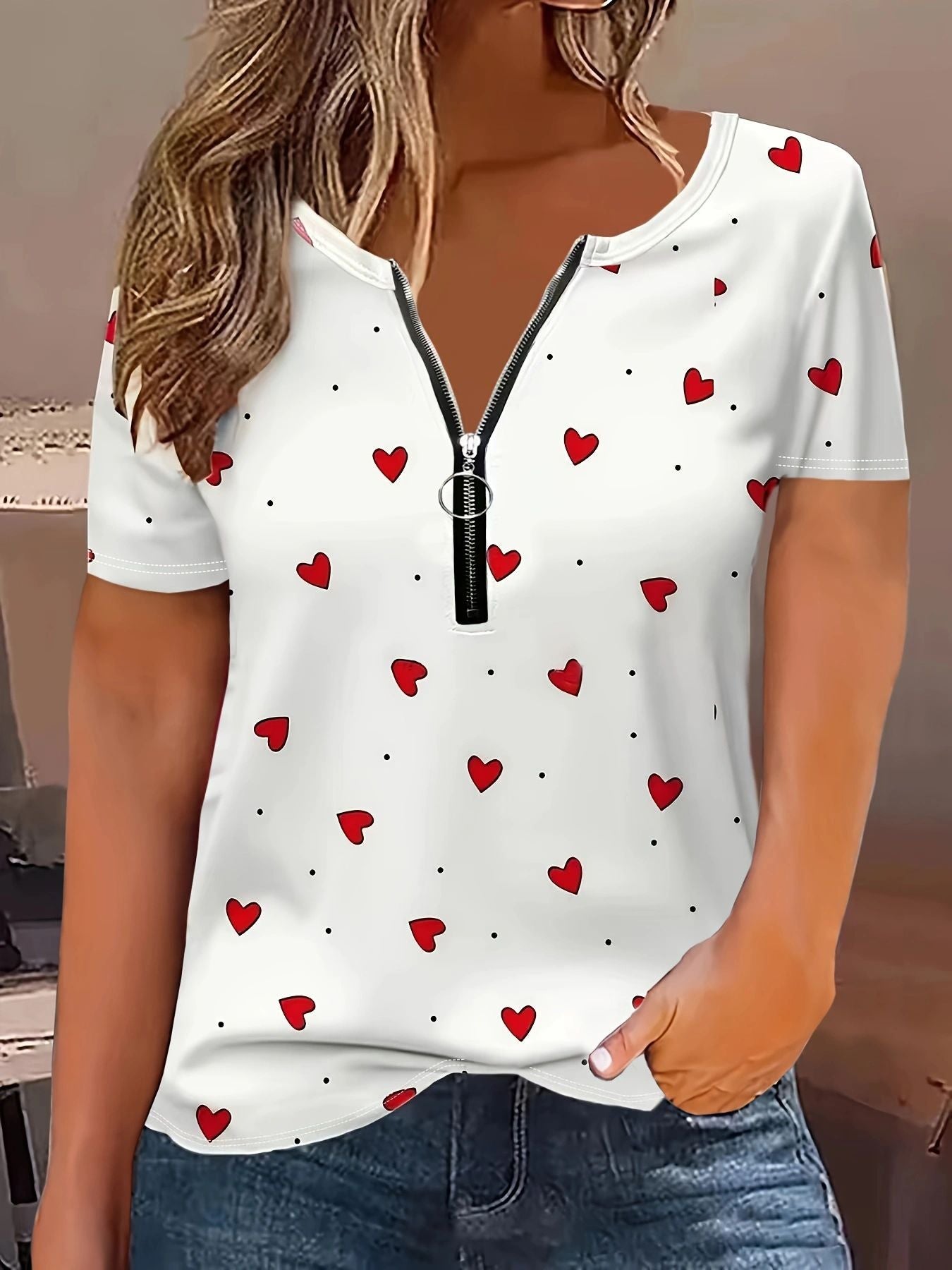 Women's Digital Printing Heart Round Neck Zipper Sleeve T-shirt Blouses