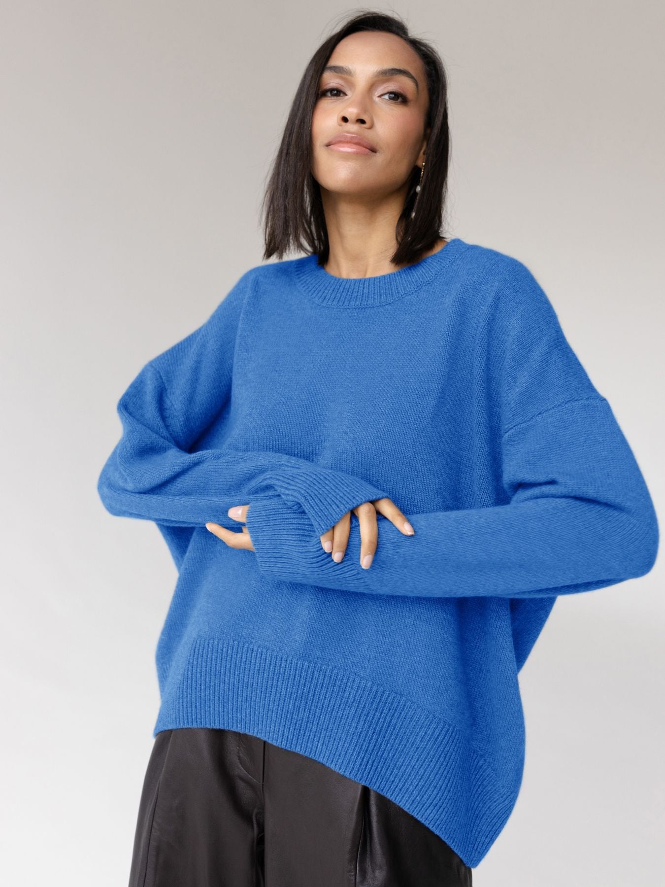 Women's Round Neck Loose Solid Color Sweaters