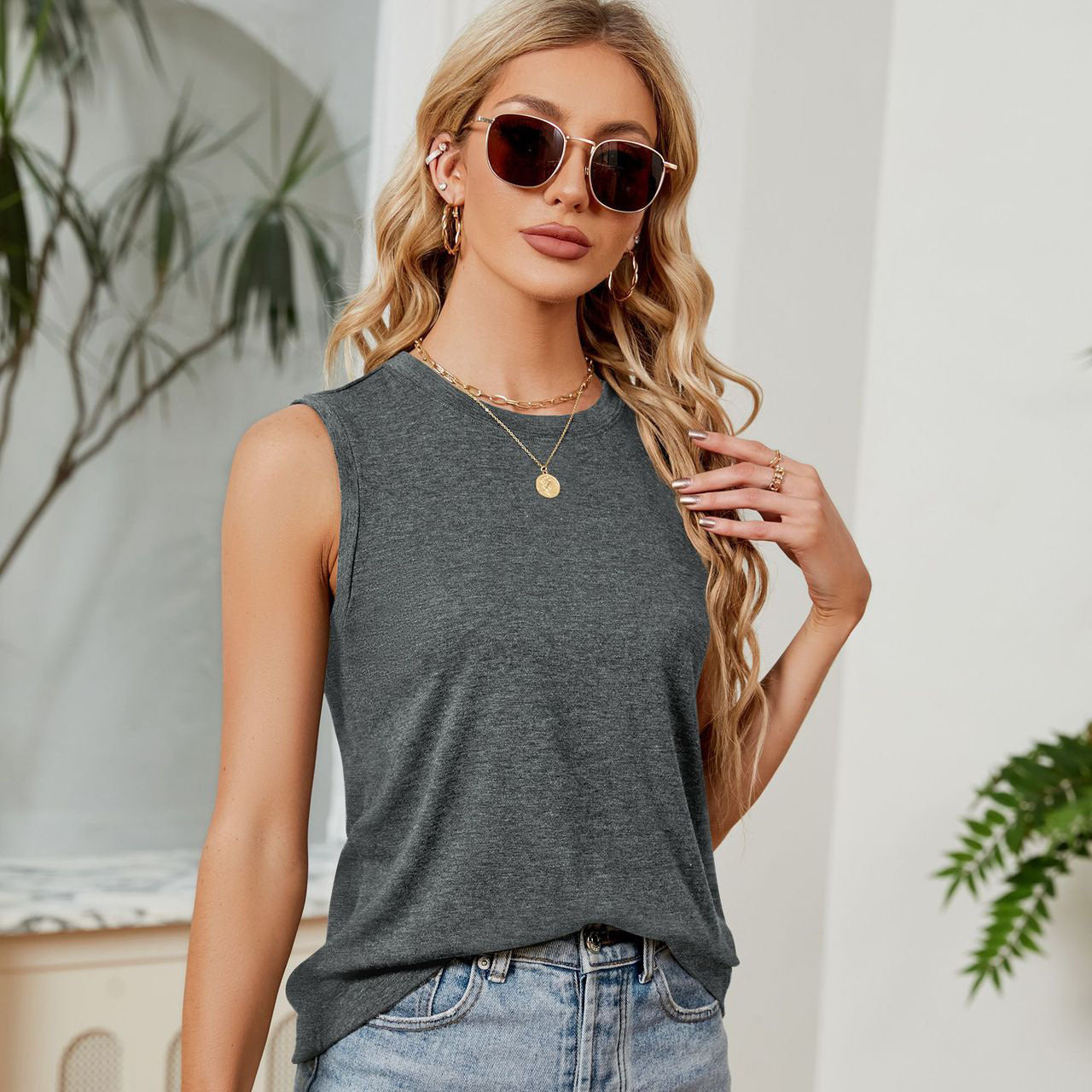 Women's Summer Sleeveless Round Neck Loose Shirt Tops