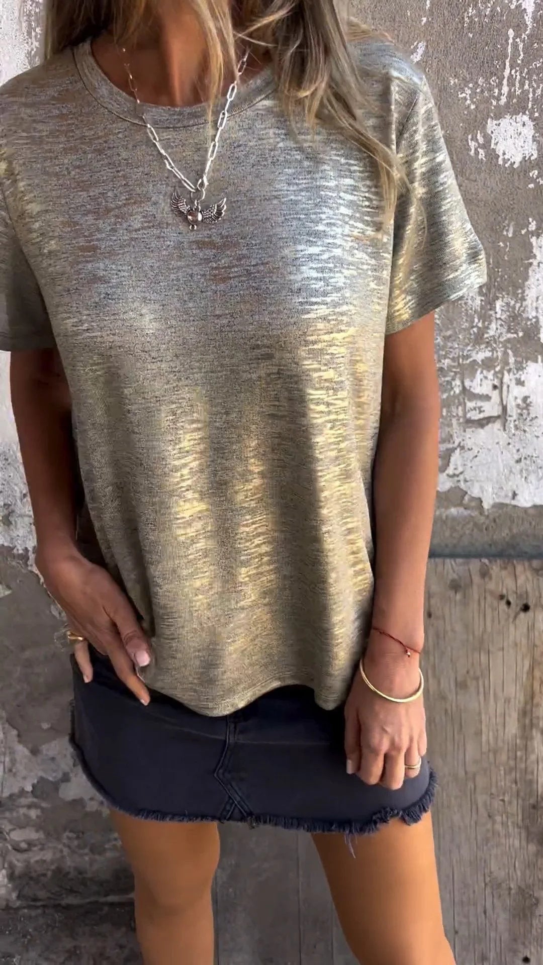 T-shirt à manches courtes et col rond pour femme, chemisier bronzant d'été