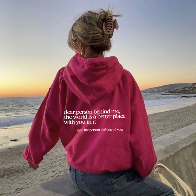 Pull à capuche brossé pour femme avec lettre et slogan imprimé avec poche kangourou