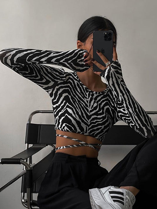 Lässige, kurze, rückenfreie Blusen für Damen im Herbst mit Zebra-Print